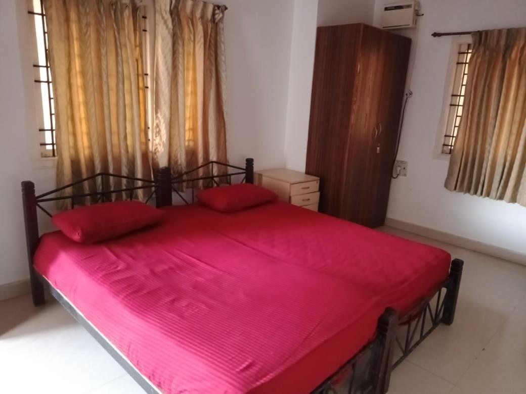 Guest house Ecr House With Swimming Pool *