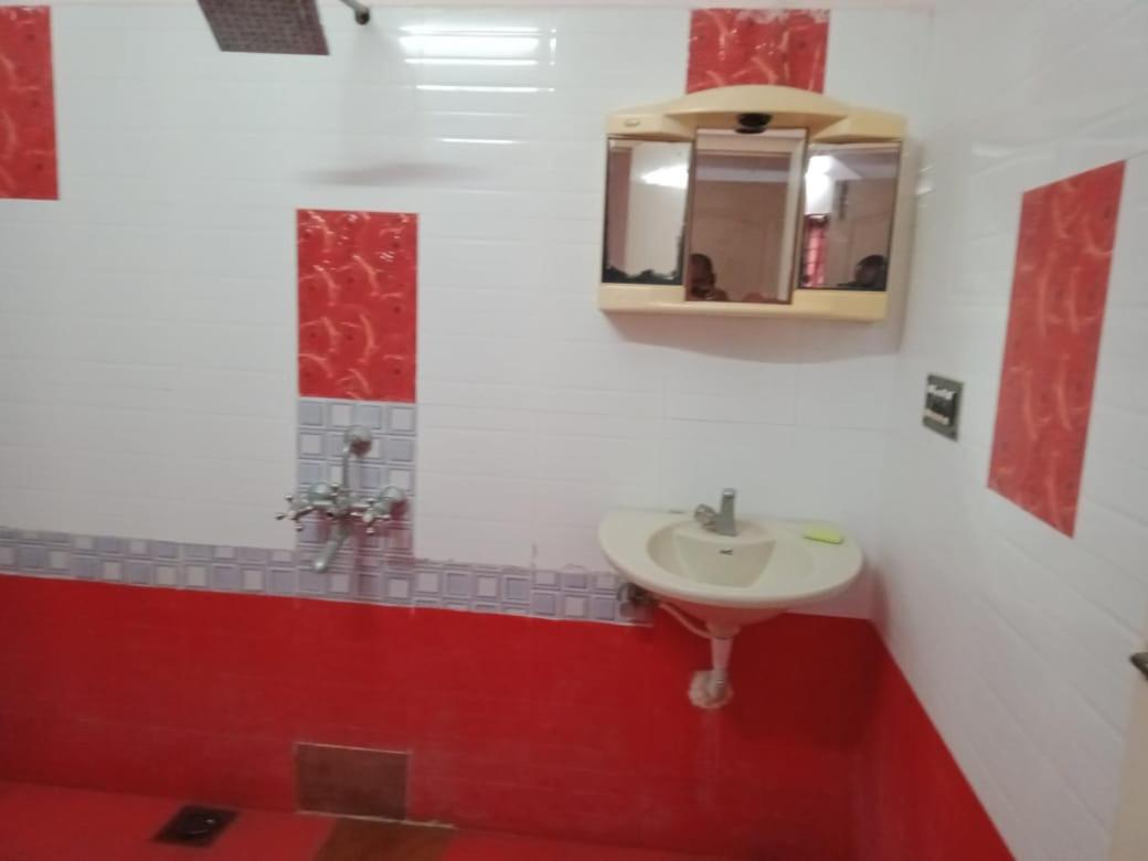 Ecr House With Swimming Pool Guest house