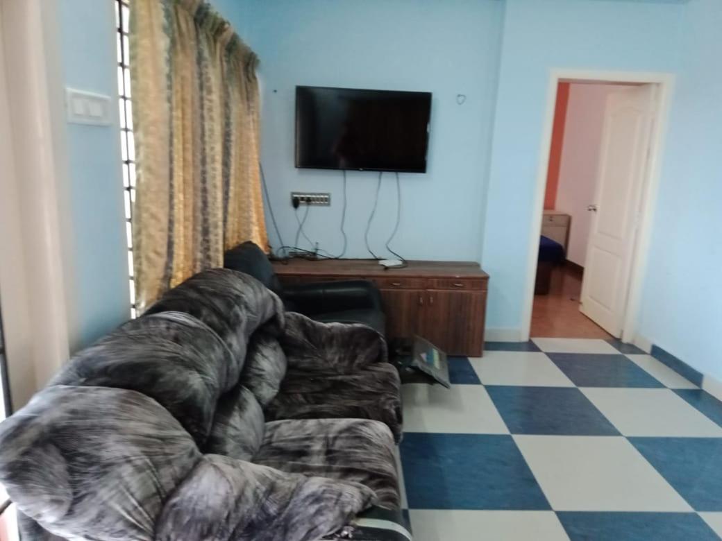 Ecr House With Swimming Pool Guest house Chennai