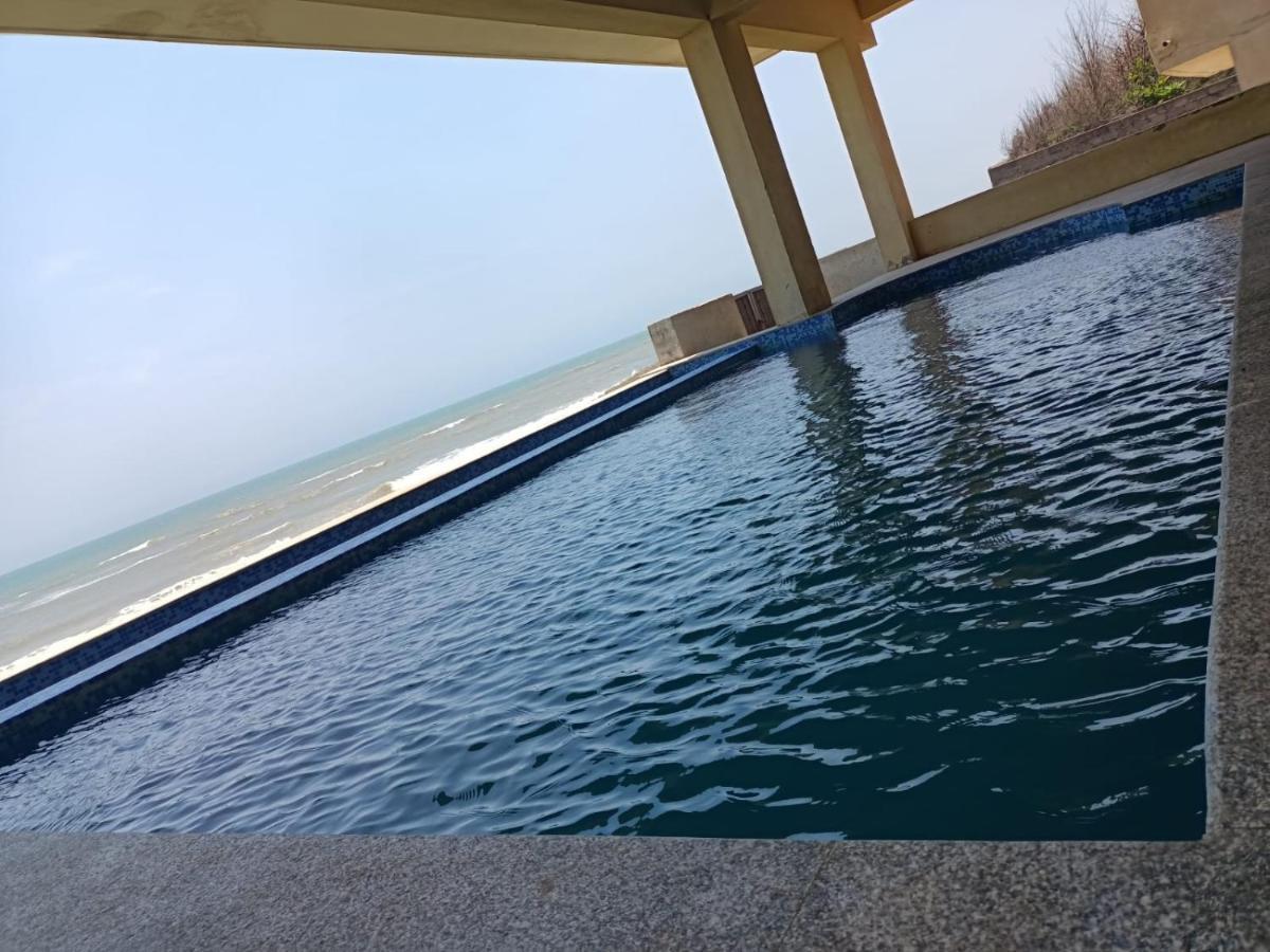 Guest house Ecr House With Swimming Pool