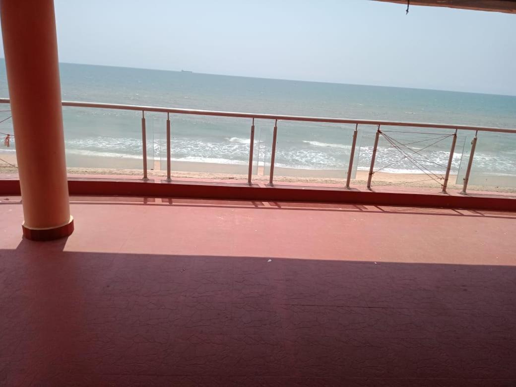 Ecr House With Swimming Pool Guest house *