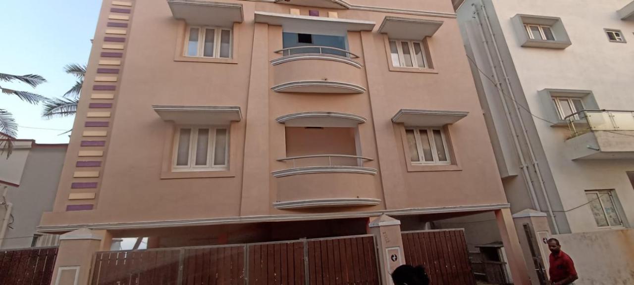 Ecr House With Swimming Pool Guest house Chennai
